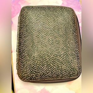 Laura Mercier Large Artist Portfolio Makeup Case